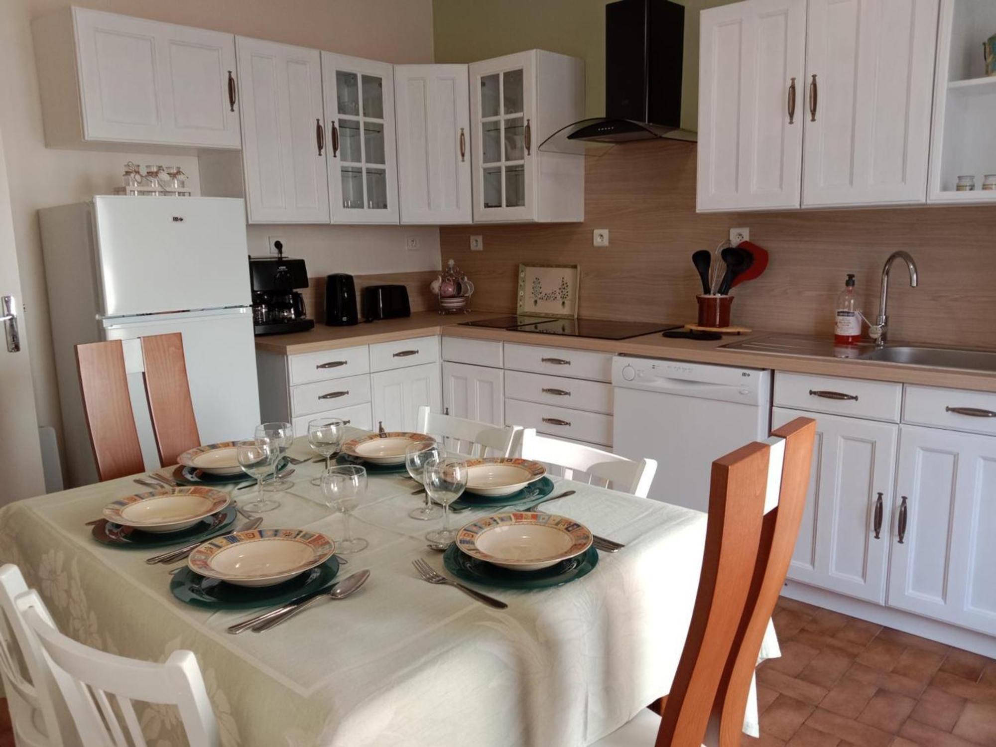 Maison Renovee Proche Vichy : 3 Chambres, Cour Fermee, Tout Inclus, Ideal Curistes Et Activites Naturelles - Fr-1-489-481 Bellerive-sur-Allier Zewnętrze zdjęcie